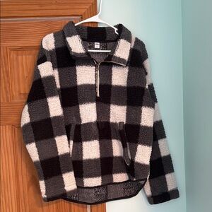Old Navy Black and White Checkered Fleece Pullover